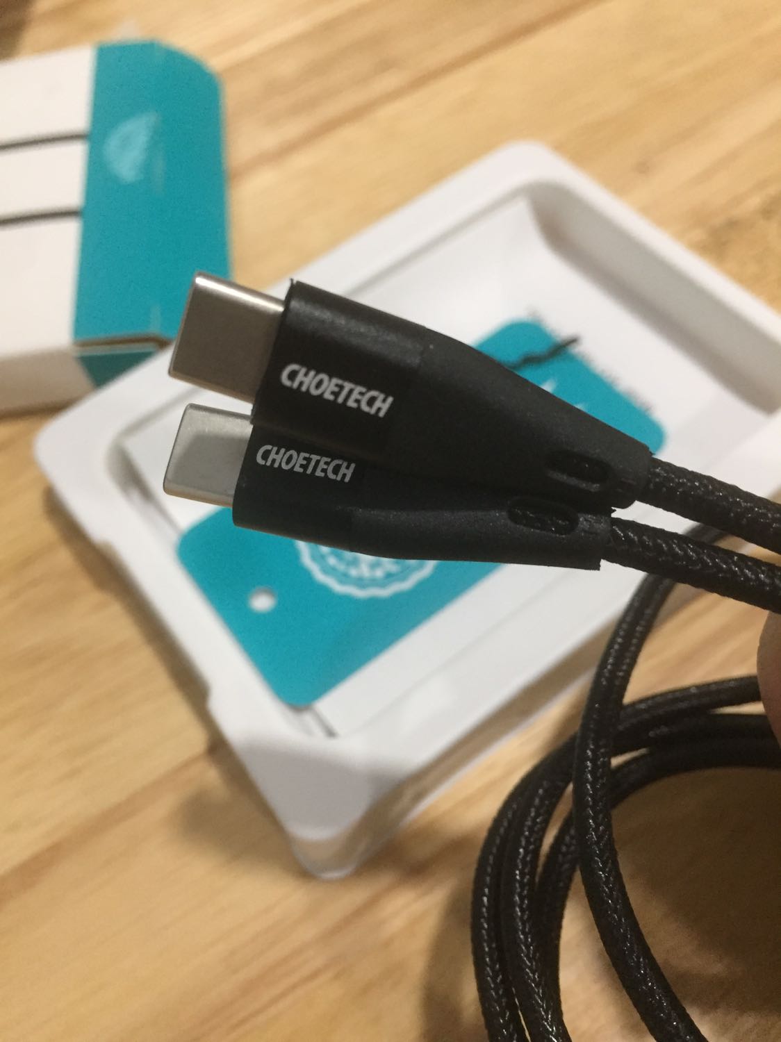 Giao hàng nhanh. Sản phẩm chắc chắn, mình dùng ok. Độ bền thì dùng lâu mới đánh giá được. Cảm quan thit ok