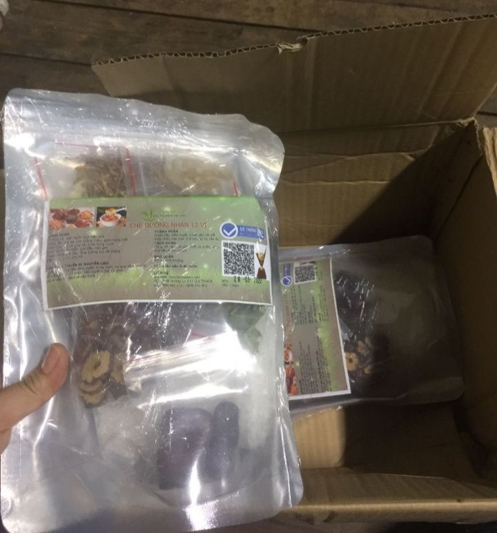 hàng giao nhanh, đóng gói kỹ ,chưa có thời gian nấu nên chưa đánh giá về chất lượng đc, nhưng nhìn sơ quá nhiều đường phèn .