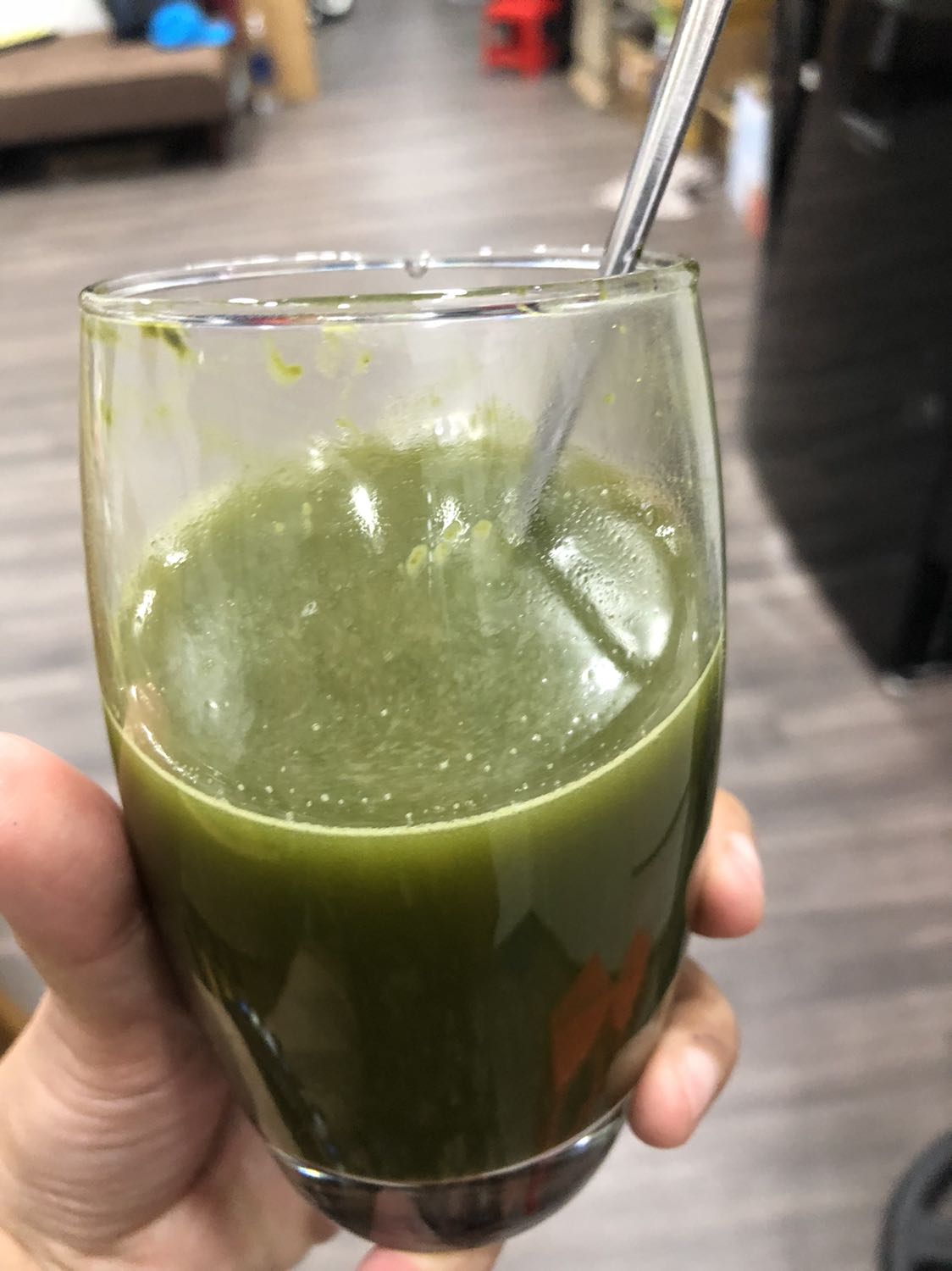 Sản phẩm date mới, để trong từng gói nhỏ rất sạch sẽ và tiện dụng.  Một gói pha đủ 1 ly, bỏ thêm chút mật ong hoặc đường và đá vào rất dễ uống. Bột mịn, dễ tan trong nước lạnh.