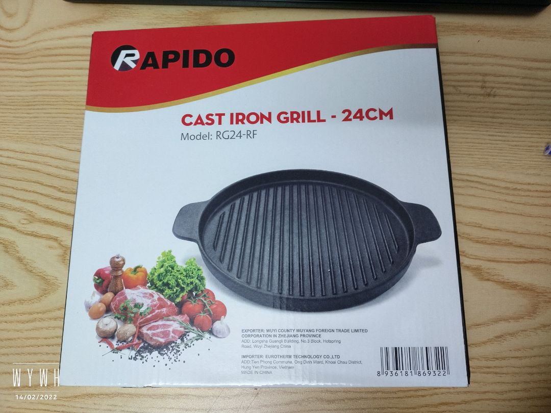 chảo dày dặn chắc chắn, vẫn phải dùng giấy bạc mới nướng ok đc