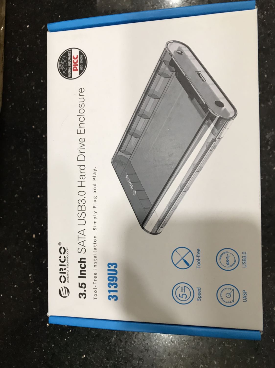 Mua hàng chính hãng của Orico cty được phân phối chính thức nên yên tâm
Các bạn cứ nhìn cái tem là biết 
Chất lượng thì cứ dùng mới biết được, bảo hành 1 năm lận mà