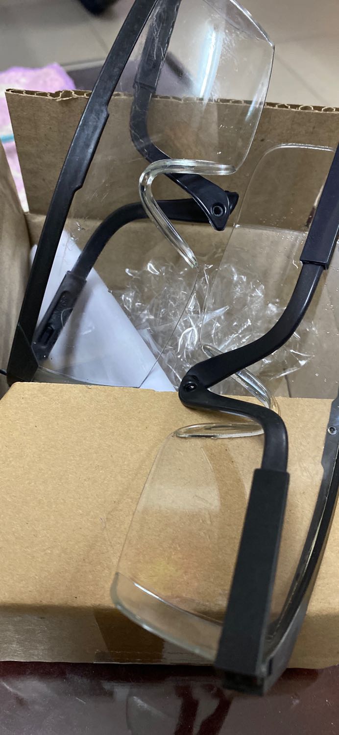 Chất lượng rất kém, ộp ẹp. Không nên mua.