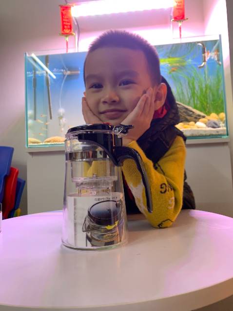 Shop đóng gói kỹ lắm, bóc mãi mới xong. Hàng chuẩn Heisou, giá lại rẻ hơn các shop khác kha khá. Sản phẩm đúng với mô tả , và đã sử dụng oke lắm. Dung tích 750ml phù hợp cho nhu cầu của mình.