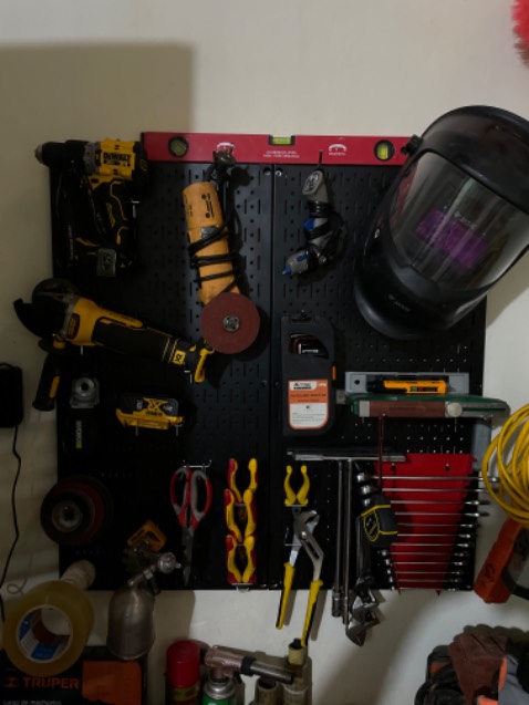 Sản phẩm dầy dặn, chất liệu sơn tốt. Có 1 điều lưu ý shop nên đóng hàng và chèn kỹ bằng xốp. Hàng vận chuyển để bị cong, móp hết rất là chán🔥. 5⭐️ cho sản phẩm còn 1⭐️ cho việc đóng gói gửi hàng