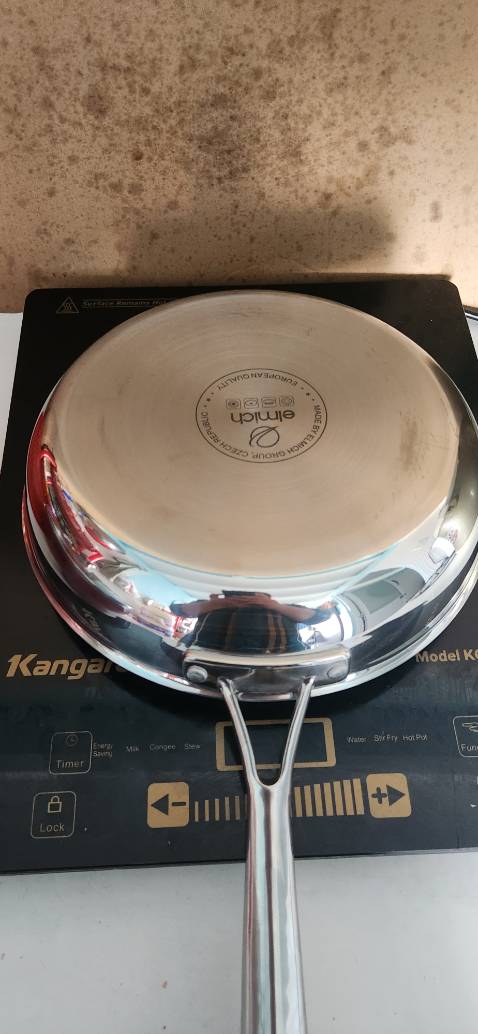 Chảo tốt, cầm nặng tay, xài được cho bếp từ, chiên nhiệt tỏa nhanh và đều quanh chảo Chảo tốt, cầm nặng tay, xài được cho bếp từ, chiên nhiệt tỏa nhanh và đều quanh chảo