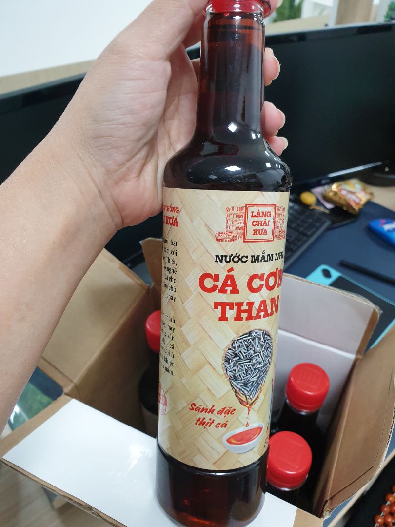đóng gói cẩn thận. nc mắm thơm ngon ko quá mặn đóng gói cẩn thận. nc mắm thơm ngon ko quá mặn