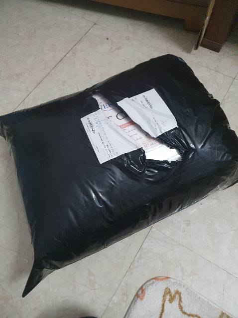 Chăn siêu nhẹ, chi tiết gia công tốt. Đắp đủ ấm. Hàng chính hãng rất yên tâm.