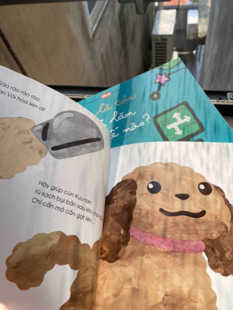 sách truyện của mogu rất hợp với bé nhà mình, con rất thích ba mẹ đọc sách cho mỗi ngày. mình rất hạn chế cho con xem điện thoại, dạy con niềm yêu sách và con cũng rất hứng thú.  Cảm ơn sốp nhiều lắm