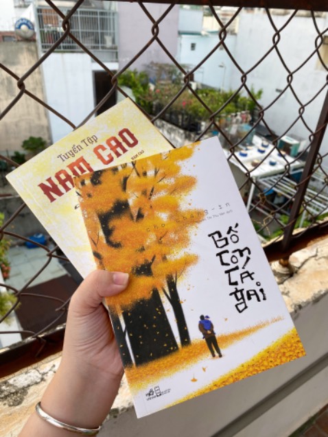 Văn phong Nam Cao thì hay đó giờ rồi. Mình mua tuyển tập để đọc Tư Mõ. Quá chân thực và đúng với xã hội VN thời đó. Sách giao tới tay chỉn chu, ko xước ko gãy góc, chỉ mỗi tội mở sách rộng ra để đọc thì có khả năng gãy khung sách thôi hic.