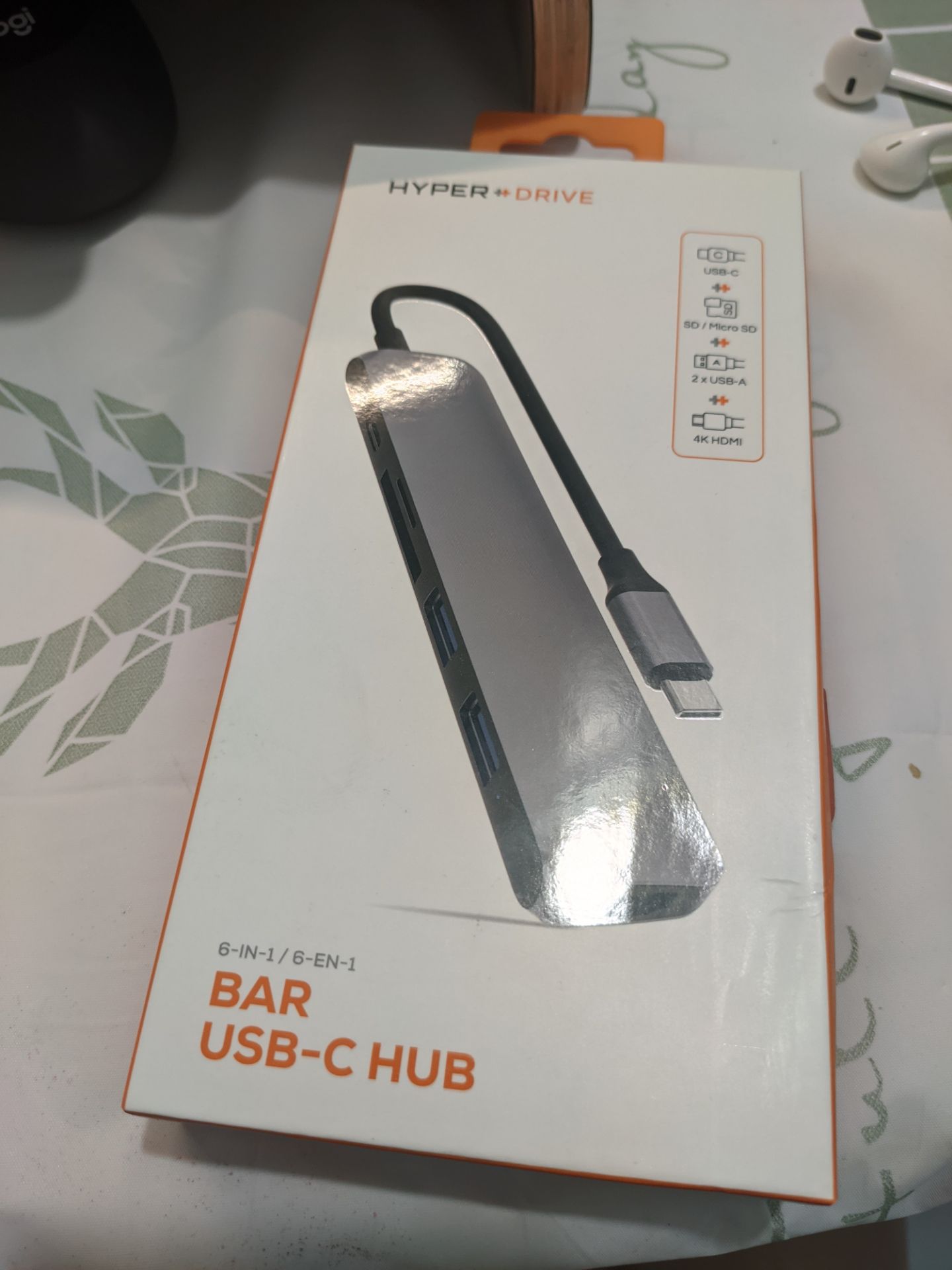 xài được vài tiếng, thấy ổn áp đấy. Nhìn ở ngoài thì nhỏ gọn