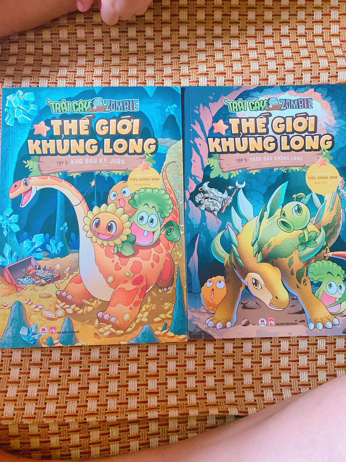 giao nhanh cực kì nha. giá rẻ hơn nhà sách rất nhiu