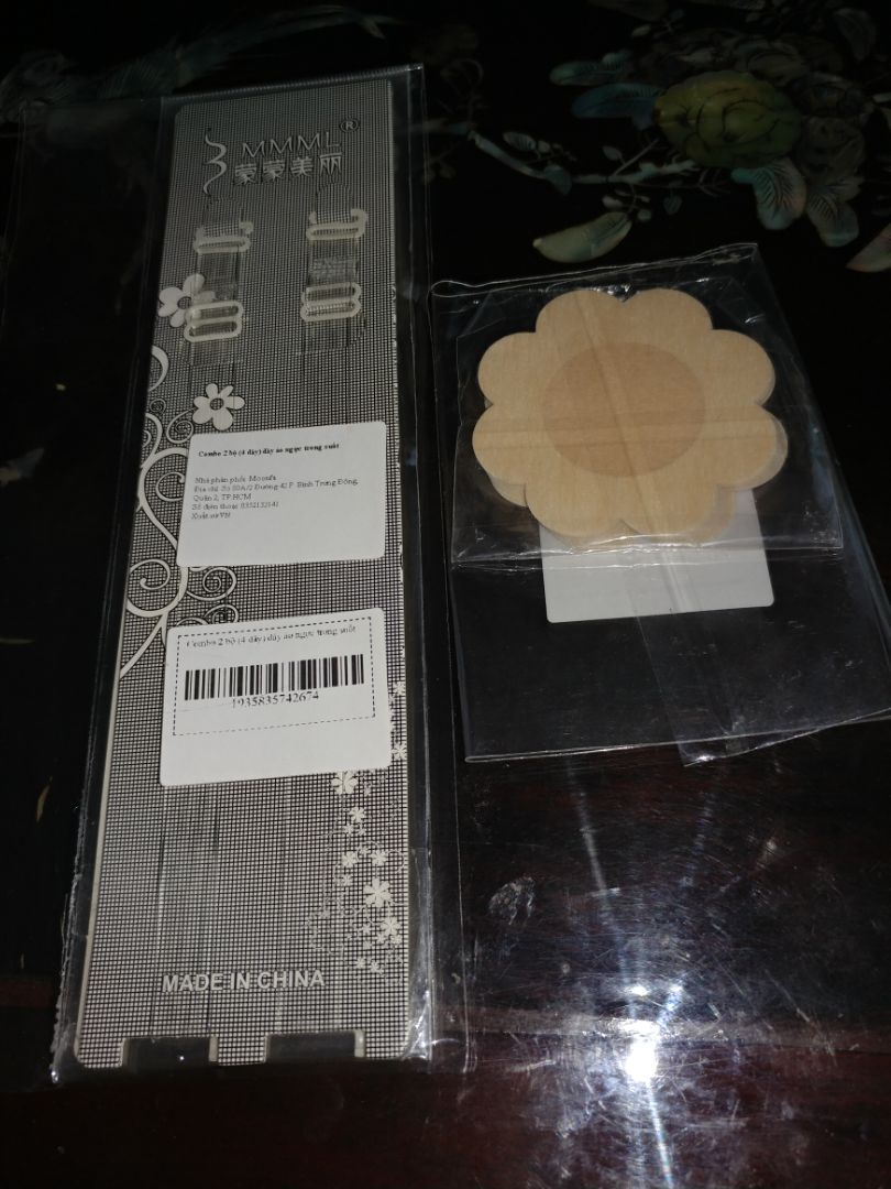 nhìn dễ thương. nhỏ nhỏ. mỏng mảnh. chưa sử dụng. hàng giao nhanh. người giao hàng thân thiện. nói chung là ổn.