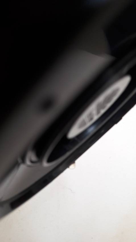 Mình cần shop tư vấn giúp mình, mình mới xài được 2,3 lần dùng để pha trà. thì nước rĩ dưới đáy và viền bên cạnh, lúc nào cũng phải lót khăn bên dưới, lí do là vì sao ?