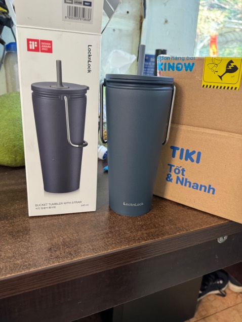 Hàng LocknLock rất tốt, giữ nhiệt rất Ok, Tiki giao hàng nhanh thiệt, tối hôm trước đặt hàng 9h15 hôm sau đã nhận được hàng, Good.