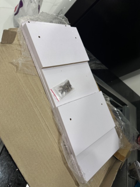Giao màu không đúng, còn lại khá là OK, chắc chắn. Giao màu không đúng, còn lại khá là OK, chắc chắn.