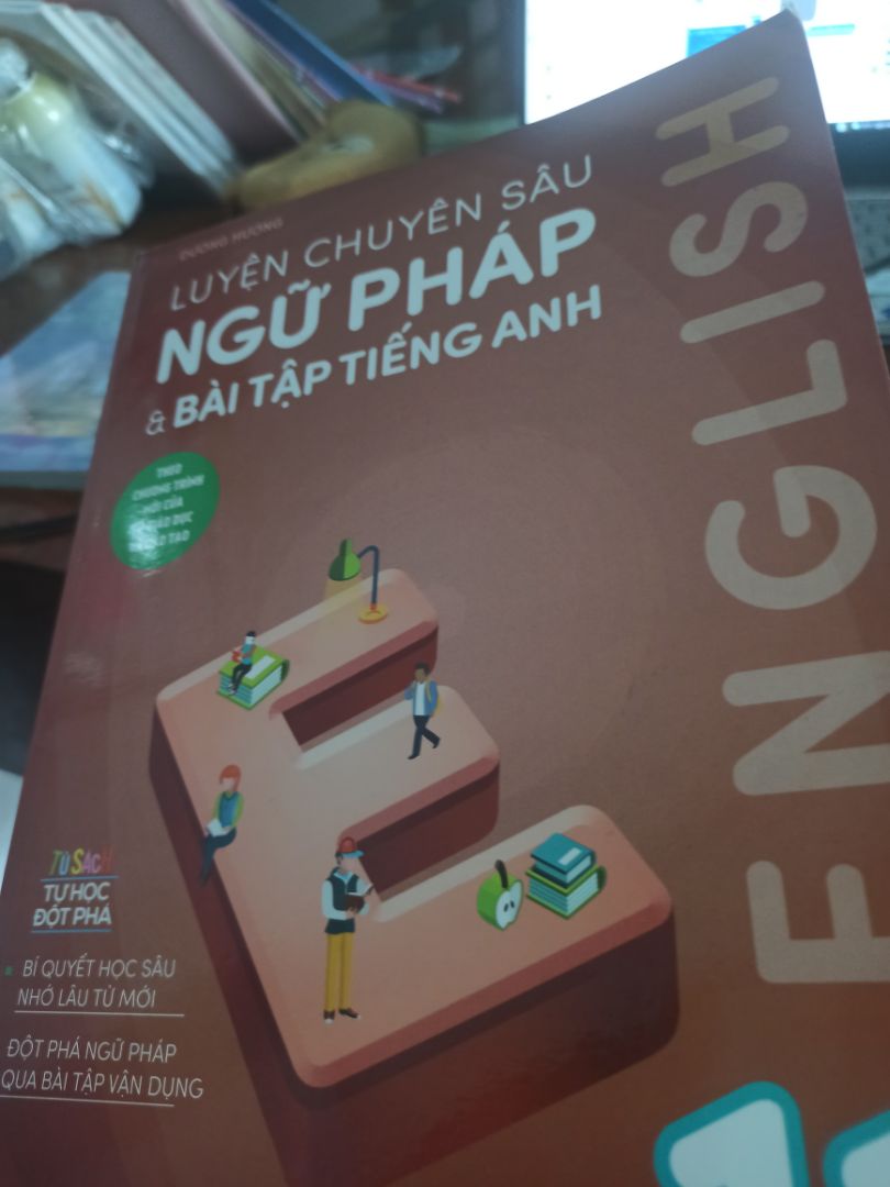 thấy ảnh mẫu là màu xanh nhưng nhận là màu đỏ tuy shop làm ăn đàng hoàng nma em thích màu xanh hơn, shop nhận 4 sao nhé:))))