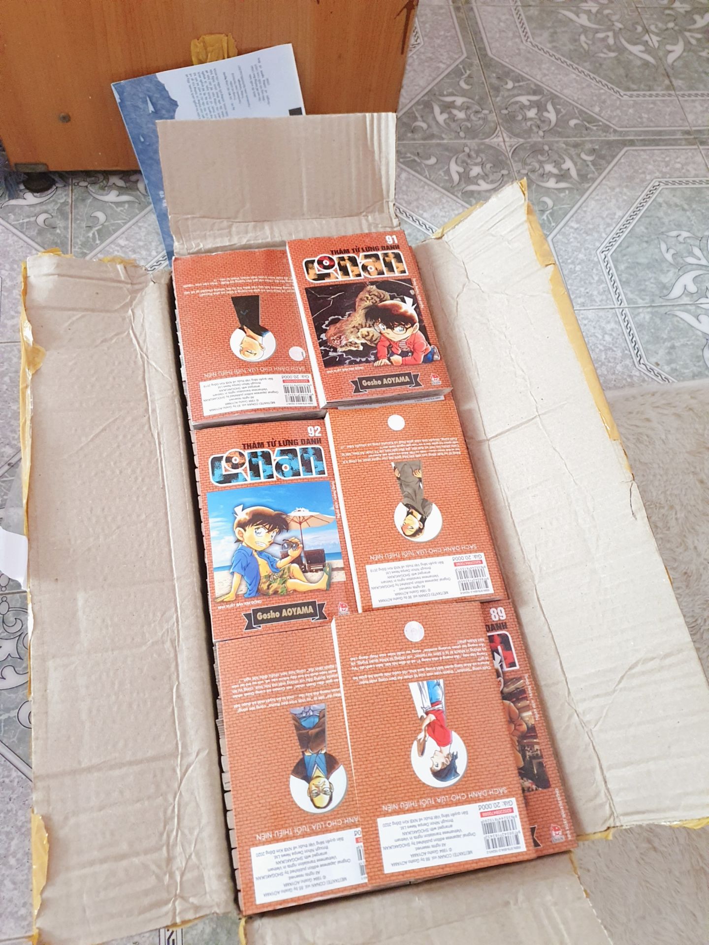 - Đủ 95 tập.
- Mình mua theo kiểu sưu tập, đây là lần hai, bộ trước cho em dâu làm tủ sách cho học sinh rồi ; Chưa đọc ngay nên không quan tâm chất lượng lắm, sơ qua thấy sách ổn.
- Cảm ơn Tiki !