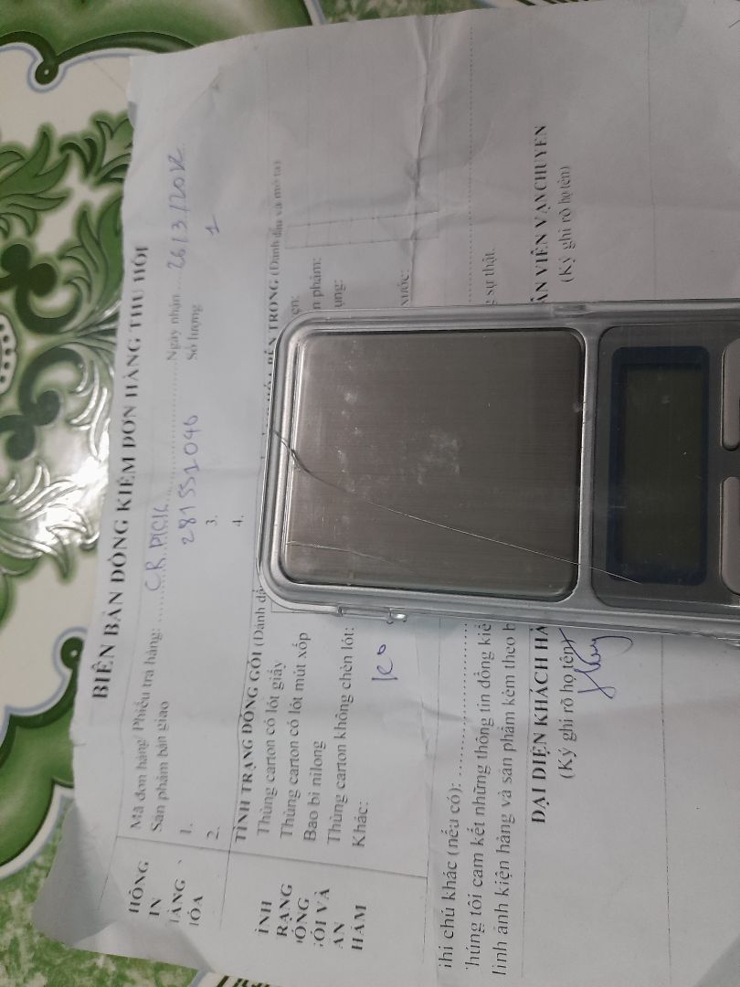 giao cân ko sdung dc.. bể..hư... đã giao cho khác củ va thu hồi... jo giao tip cho khách mới... shop làm viêc ktra hàng kỹ roi gửi cho khách... gửi hàng ko sdung dc .... gửi làm gì... *** gạt ah..