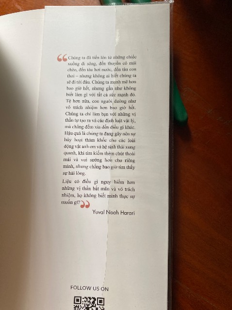 Dịch vụ bookcare tạm ổn; tuy nhiên, phần plastic vẫn hơi lỏng tuy không dễ rơi rớt nhưng cần phải canh chỉnh cho phù hợp hơn.