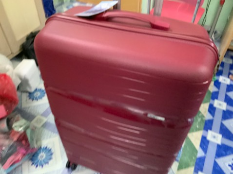 Nhựa có độ đàn hồi tốt, thấy chắc chắn, màu đẹp ko trầy xước, ung y voi gia tiền nay