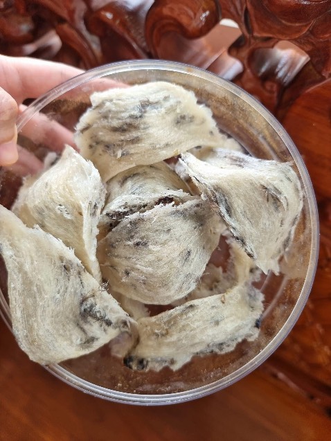 Mua sách phần nghe ko có link để luyện tập, nhắn tin hỏi nhà sách thì ko đc hỗ trợ. Mua xong bữa h vẫn chưa luyện tập học đc. Tốn tiền thiệt