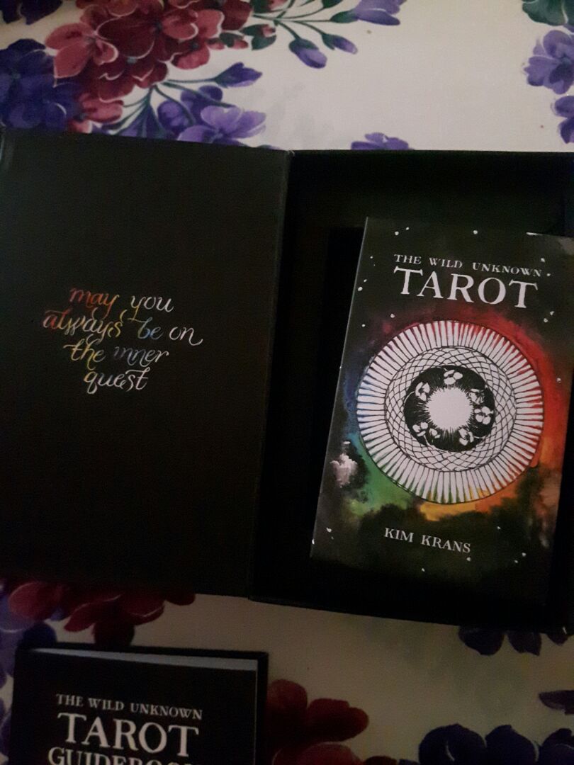 phải nói là vô cùng hoàn hảo luônnnnn. Mình đặt lúc 1h sáng mà qua tới 16h cùng ngày shipper đã gọi điện giao hàng mà mình lại đi công tác. tưởng đâu 20/11 mới giao mà chủ nhật 15/11 đã giao, shipper thân thiện dễ thương nhiệt tình nữa. chất lượng bài thì khỏi gì phải bàn. Bài auth mà rẻ, mọi người nên mua nhaaaaaa