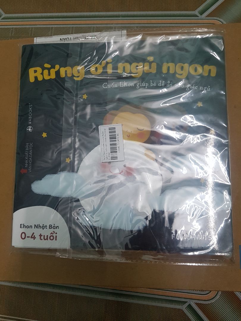 Giao hàng nhanh. Đang cho bé tìm hiểu về sách. cảm ơn shop.