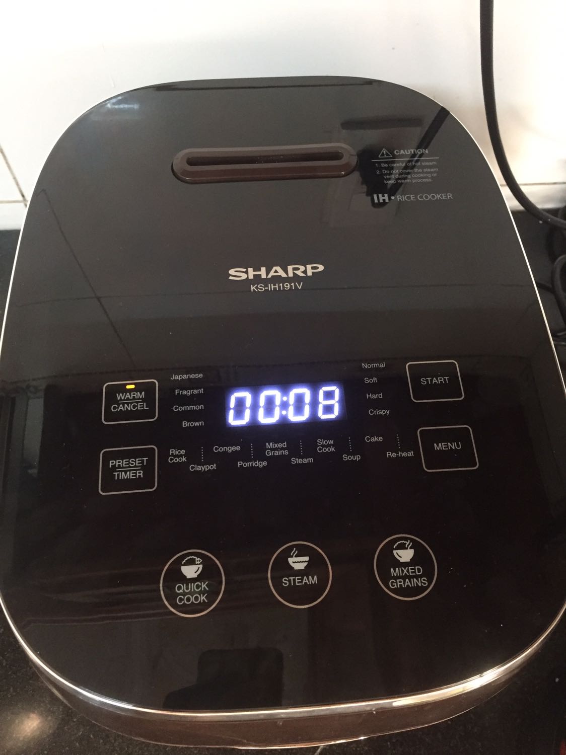 Mẫu mã đẹp! Nấu thử cơm thấy cực kỳ hài lòng.
Kết luận: Dù dzì cái mới vẫn tốt hơn cái cũ đã dùng!