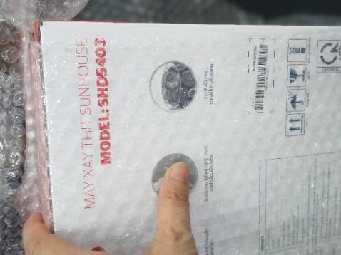 Hình thức đẹp,xay nhanh, và mọi người chú ý cẩn thận cái lưỡi dao nhé, bén lắm. Mua xong mà các chị ở phòng nhờ mua thêm mấy cái, ai cũng khen nhé.