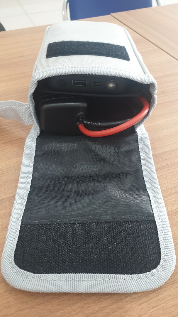 Đã thử trên xe 5 chổ 1.2-1.5, SUV 2.4, Pickup 2.4. Đề nổ trong vòng 1 nốt nhạc. Hài lòng. Không hy vọng sẽ sử dụng nhiều đến nó, nhưng có nó trên xe cũng khá an tâm. Và có thể giúp xe khác rớt bình trên đường cũng vui.