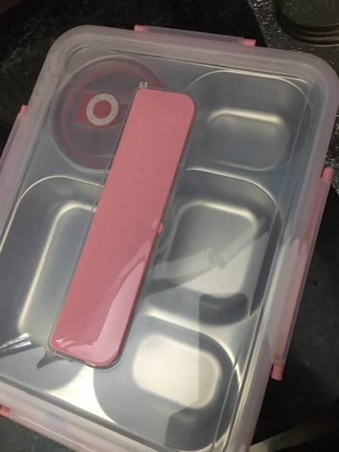 Giao hàng nhanh 💨 
Sản phẩm đóng gói cẩn thận ❤️
Chất lượng sản phẩm tốt 
Với tầm giá này thì quá là Oke luôn 
Hộp khá to nha mn 
✅✅✅