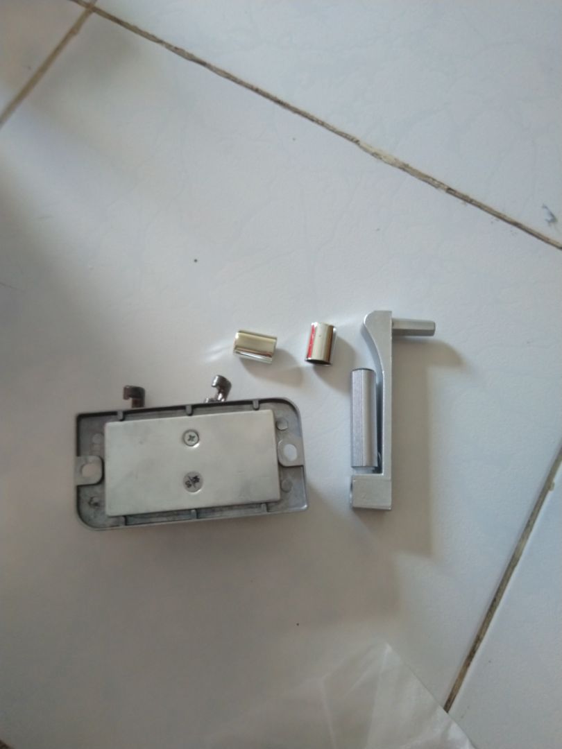 Bóc tem, chưa sử dụng. Nhìn sản phẩm chắc chắn.