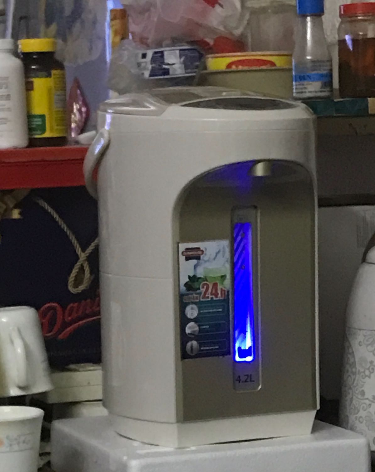 sản phẩm xài được. có giấy hdsd tương đối dễ hiểu. không có chức năng đưa ly vào nước tự rót, còn lại khá ổn.
vừa nhận hồi sáng nên chưa rõ chất lượng lắm.