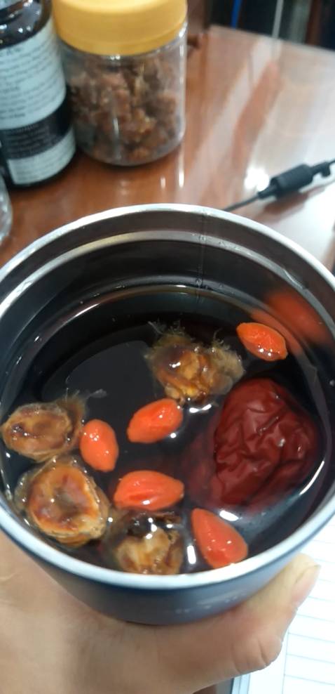 M kết hợp la hán, kỷ tử, táo đỏ. Vị thanh, thơm, dễ uống. Giá vậy hơi chát so với hàng đã nhận.