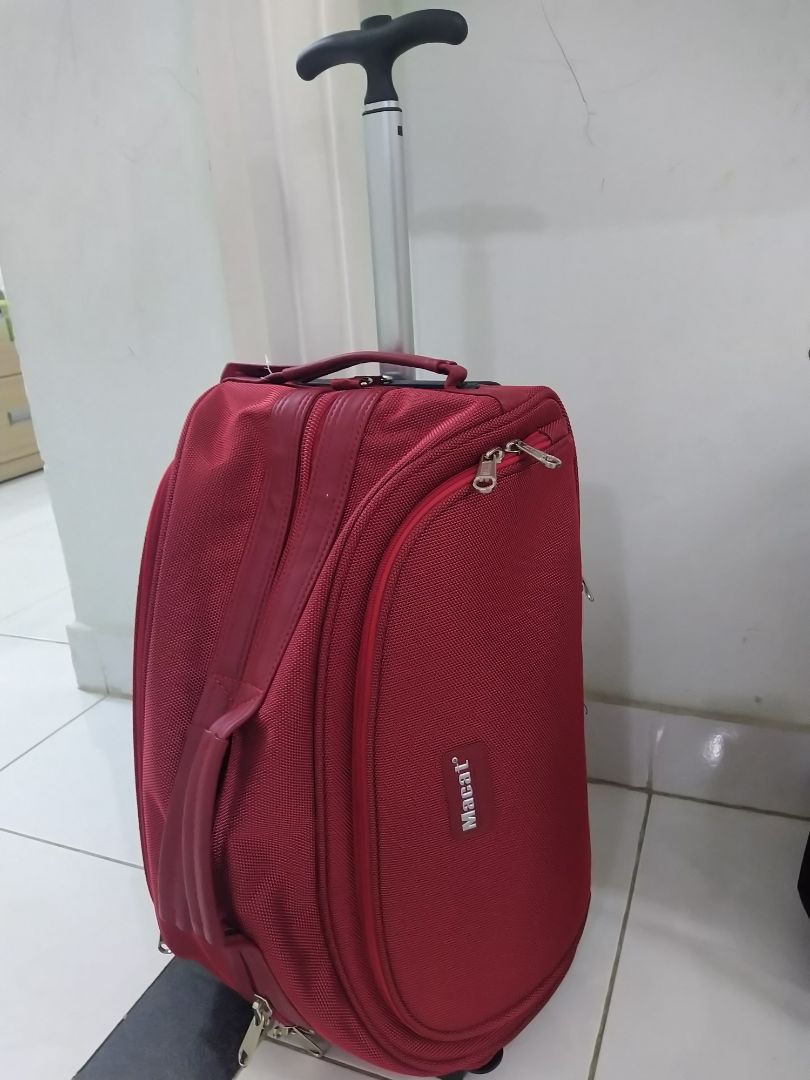 Túi rất chắc chắn, gọn gàng tiện lợi cho nhu cầu của mình,  màu cũng đẹp nữa. Rất ưng.