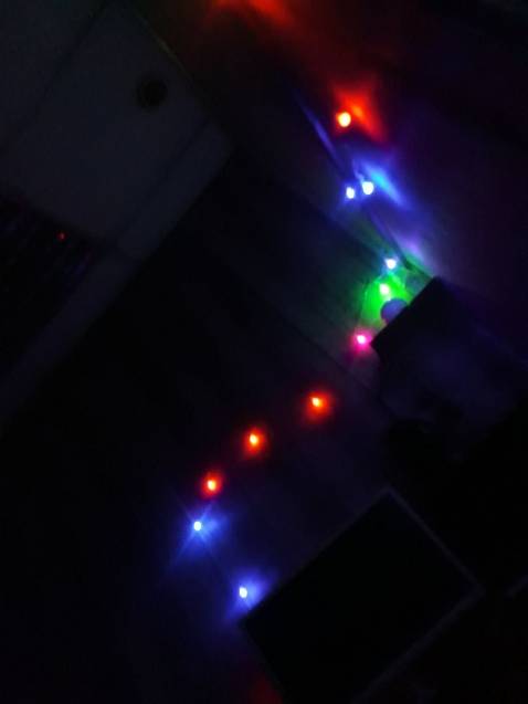 Giao hàng nhanh, đóng gói cẩn thật đèn đẹp nhé 5 sao cho shop