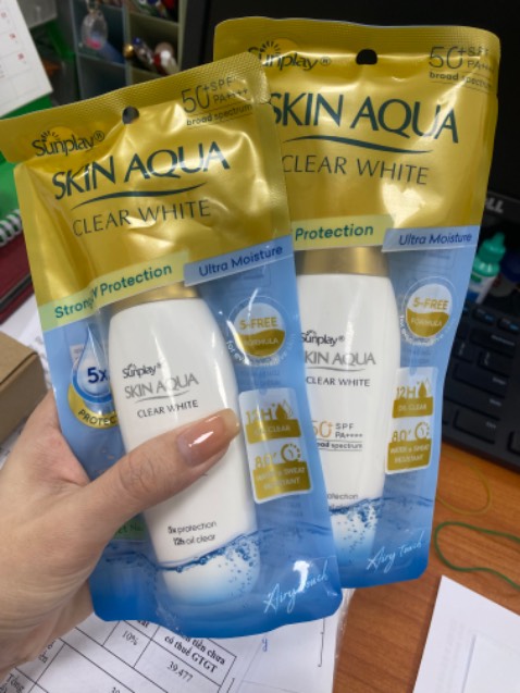 Đặt giao nhanh trong 2h rốp rẻn trưa 28 Tết 😆, thương hiệu lâu đời nên chất lượng ai cũng biết rồi, phù hợp cho da dầu