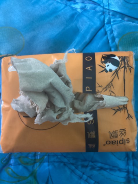 hàng kém chất lương, như loại 2000 bịch, giấy rất dẽ rách. mọi người nên tảy chay nhà bán hàng này. tôi muốn trả sản phẩm