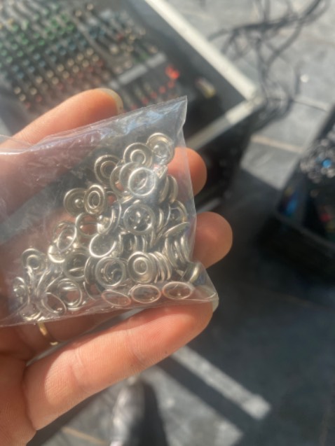 Hàng quá kém chất lượng so với giá tiền,,, bấm này chỉ bấm cóc cho quần áo trẻ sơ sinh và trẻ nhỏ dưới 10 tuổi thì hợp lý