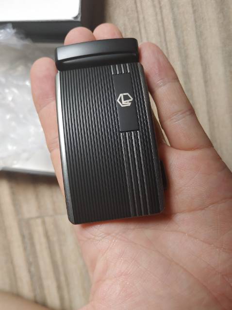 Hàng như hình nhé, so với bản cũ của mình thì tương đồng, nếu phần sơn mạ xung quanh là sơn bóng thì sẽ đẹp hơn rất nhiều