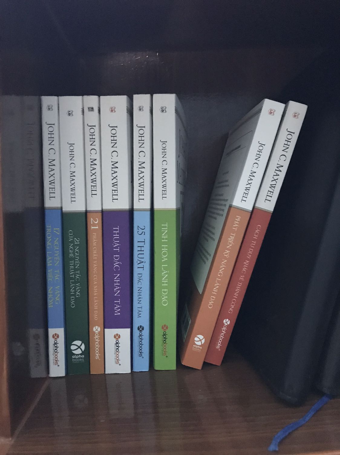 Bộ sách rất hữu ích về kĩ năng lãnh đạo và làm việc nhóm