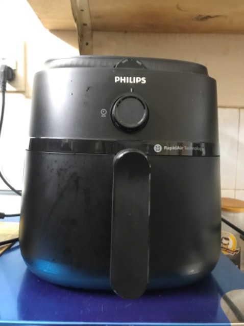 Máy chạy rất êm, dễ vệ sinh, nướng thực phẩm nóng giòn, ngon