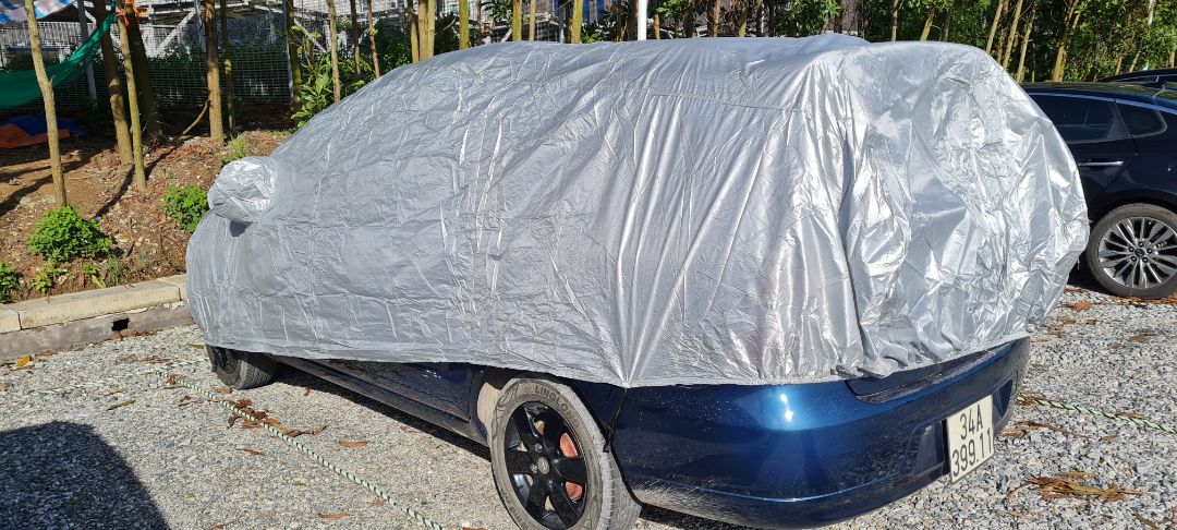 giao hàng không như ảnh, mỏng dính 1 lớp, không có lớp tráng nhôm, khpong có cản quang tai gương, không có khóa chống trộm, thừa trước, thiếu sau. không tả nổi