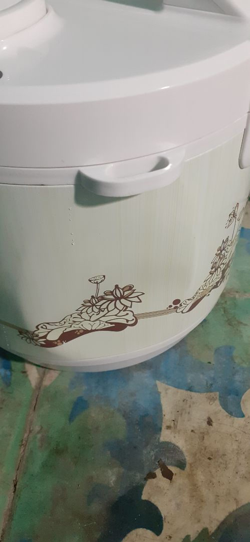 vận chuyển bị móp méo .buòn