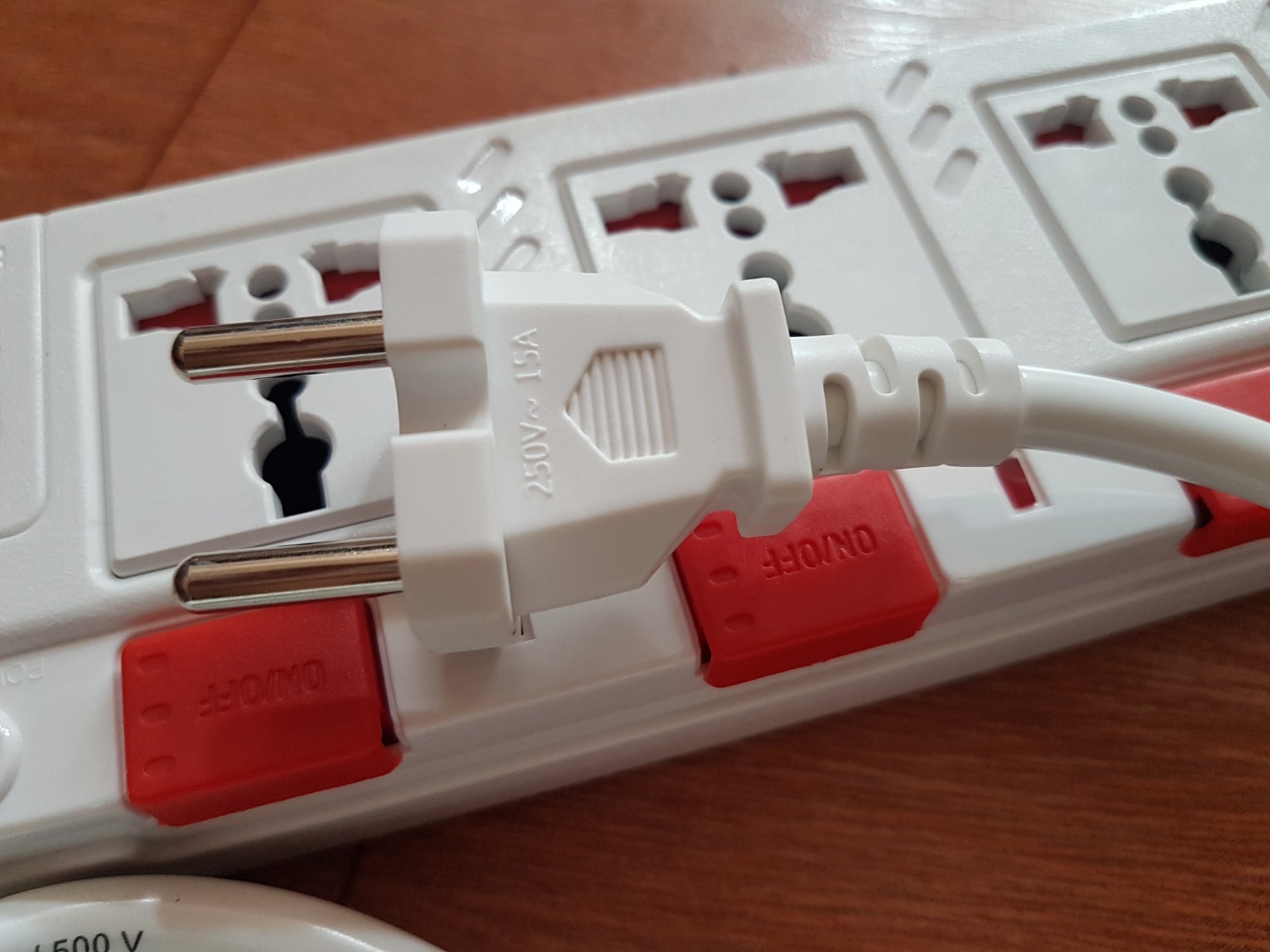 Chất lượng tốt, nhưng Tiki giao hàng lâu quá, thực hiện một đơn hàng có nhất định phải lâu thế không Tiki? Mình có đăng ký TikiNow để được nhận hàng nhanh, vì Tiki giao hàng rất lâu, nhưng với những đơn hàng không có TikiNow thì ngồi gõ thủng 30 cái mõ vẫn chưa thấy hàng xuất hiện.