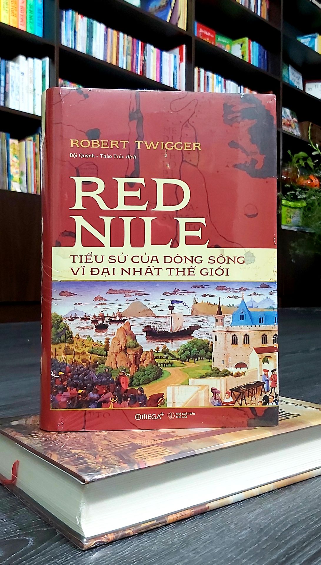 Sách đẹp, cầm chắc tay. Sách vừa về chưa kịp đọc nên mình chẳng thể chia sẻ về nội dung. Mình nhận được ưu đãi từ Tiki nên mua luôn. Khâu đóng gói và vận chuyển nhanh gọn và cẩn thận, mình nhận hàng trong vòng 2h với TikiNOW. Like & Thanks!