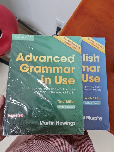 Sách thì đẹp không nói gì. Tuy nhiên đây là lần đầu mình nhận được gói hàng của tiki mà đóng gói tệ như vầy.may mà sách bên trong hk sao. Thùng giấy bên ngoài bị rách. Sách thì đẹp không nói gì. Tuy nhiên đây là lần đầu mình nhận được gói hàng của tiki mà đóng gói tệ như vầy.may mà sách bên trong hk sao. Thùng giấy bên ngoài bị rách.