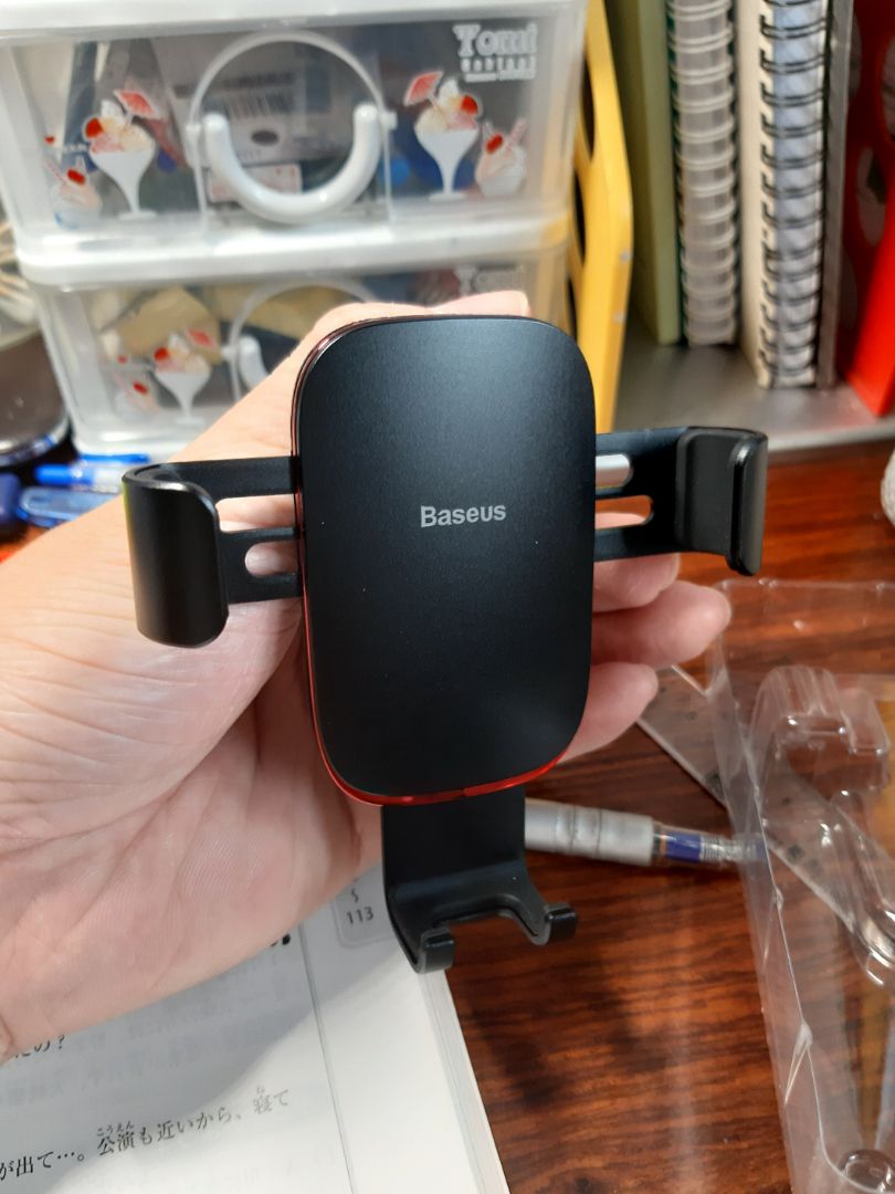 Sản phẩm đẹp, hoàn thiện tốt, mặt nhôm mịn nhìn sang