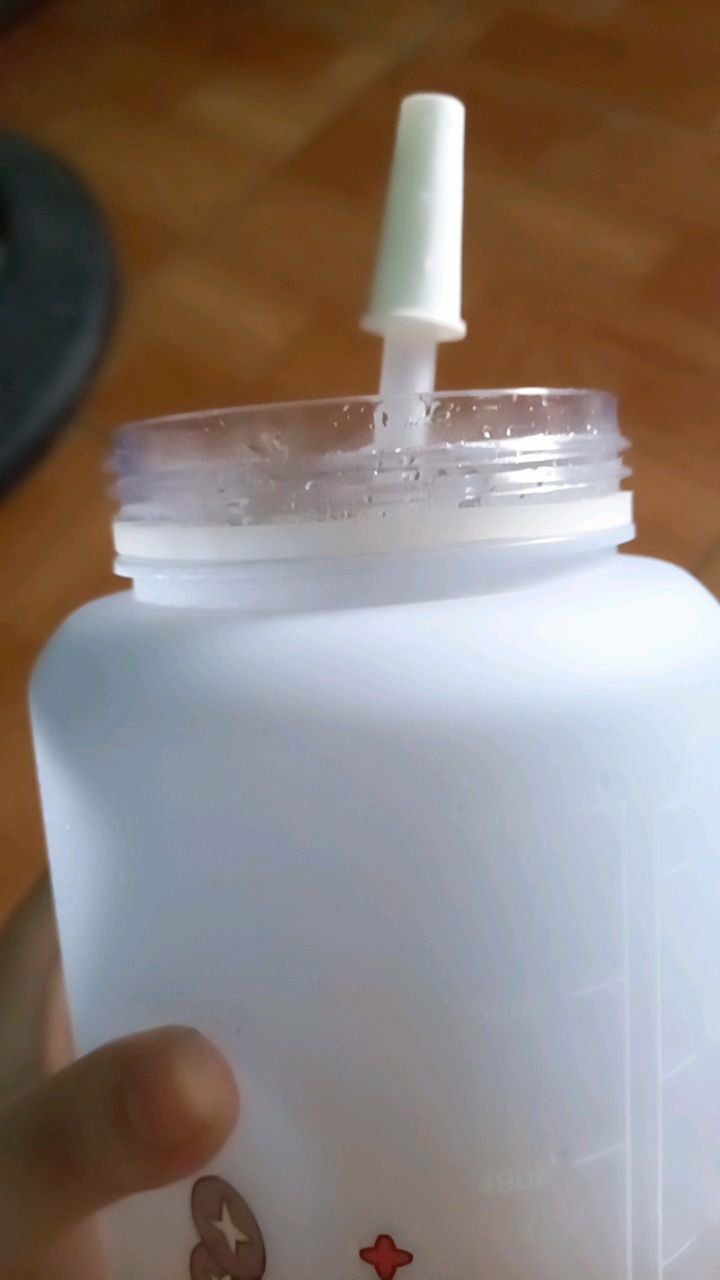 Bình xinh cực kì luôn m.n ạ 
Bình dày lắm nhé 
Mới nhận về nhìn ưng lắm
Lần sau sẽ quay lại shop ủng hộ