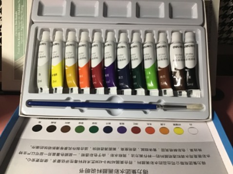 Màu đẹp , tuy nhiên hộp hơi nhỏ so với tưởng tượng , còn đc thêm cọ vẽ thì đc r  , chx sử dụng lần nào nên chưa bt , đẹp thế này chắc để bảo tàng mất 😅 Màu đẹp , tuy nhiên hộp hơi nhỏ so với tưởng tượng , còn đc thêm cọ vẽ thì đc r  , chx sử dụng lần nào nên chưa bt , đẹp thế này chắc để bảo tàng mất 😅